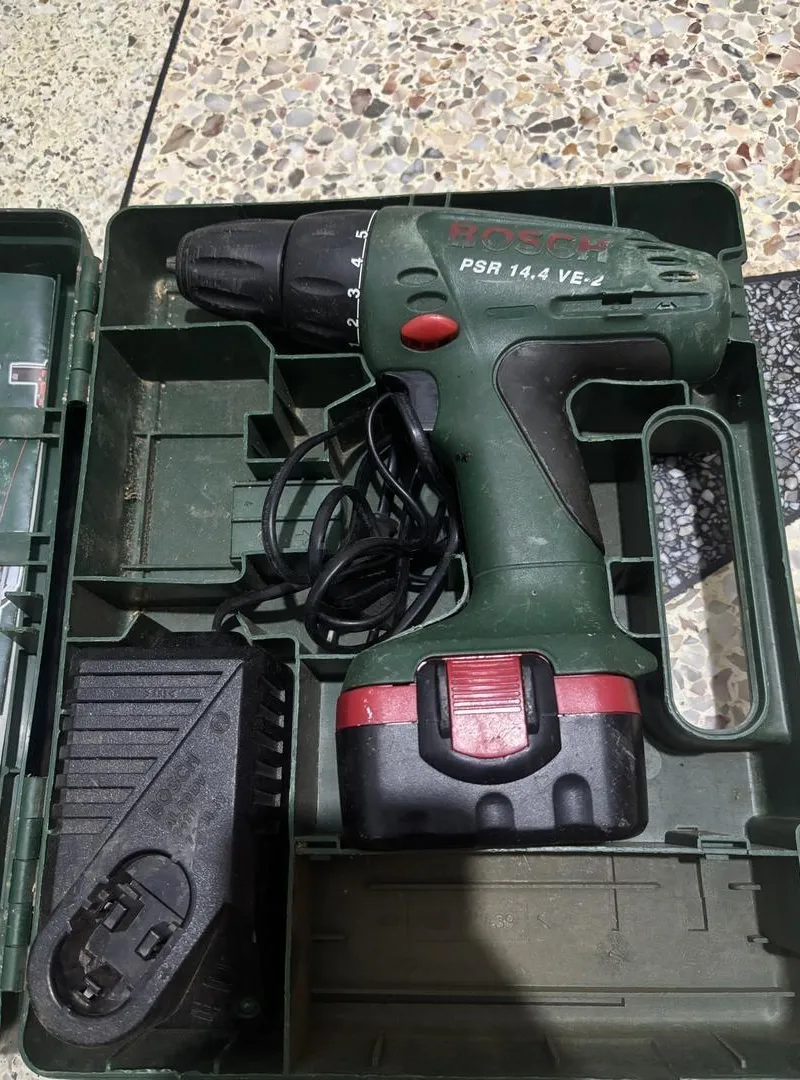 Perceuse visseuse Bosch PSR 14.4 VE 2m