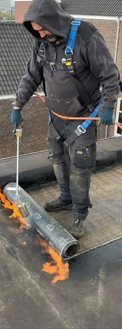 Pose de bitume anti-goutte, humidité et infiltration