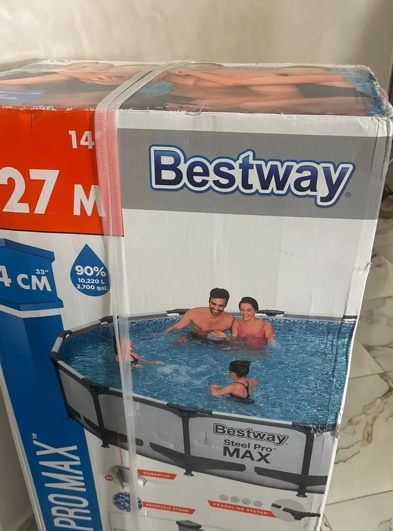 Piscine Bestway 4,27 m neuve - 3 700 DH