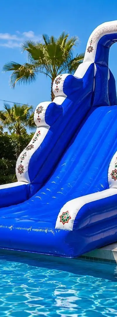 Grand Toboggan Gonflable Piscine Neuf