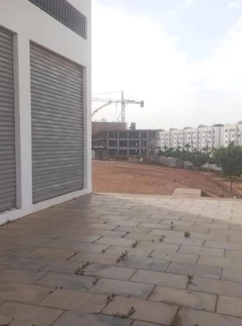 magasin 104 m au boulevard Mohamed 5
