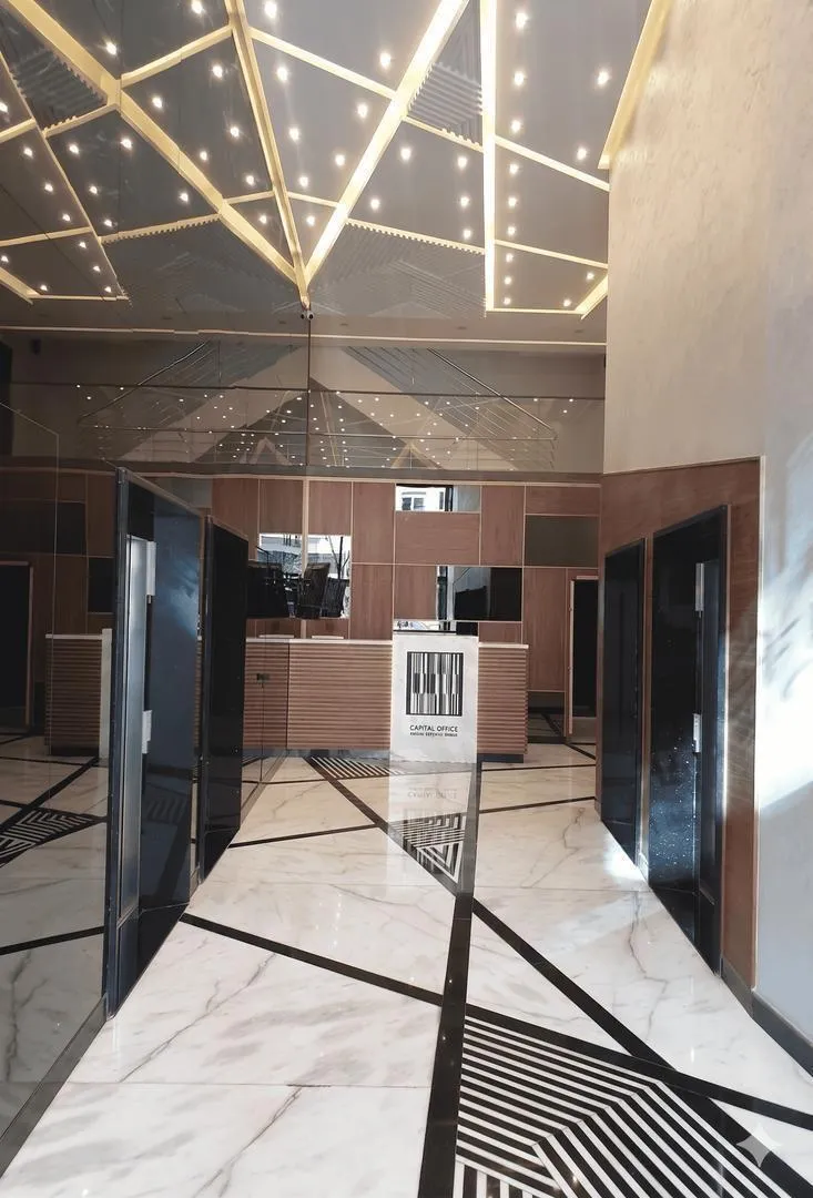 Bureau 96 m² n°159 à louer 7 bd Abdelmoumen Casa