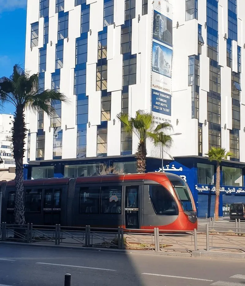 Bureau 92 m² n°82 à louer 7 bd Abdelmoumen Casa