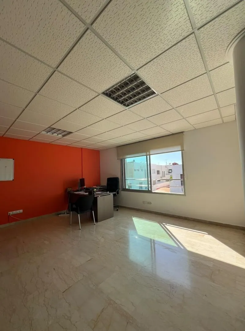Bureau Professionnel avec Salle de Formation