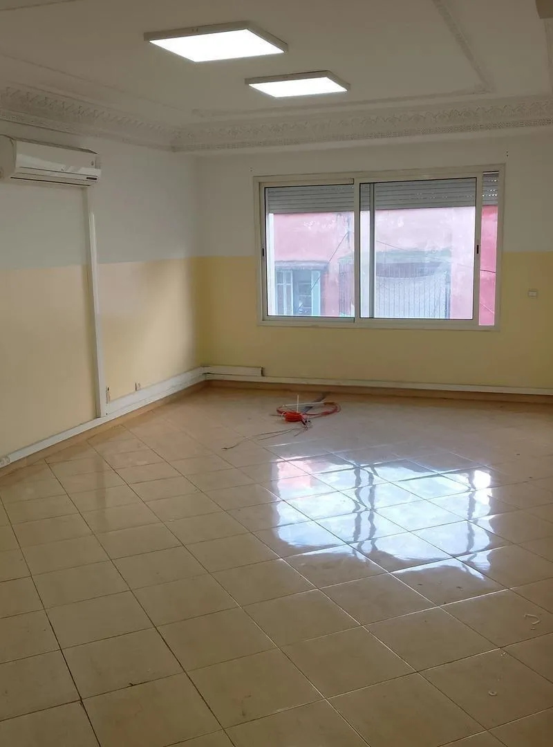 bureau 140m2 avec ascenseur garage