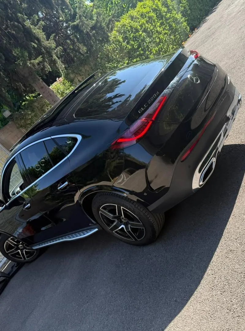 Mercedes-Benz GLC 220 4 MATIC Bon état.