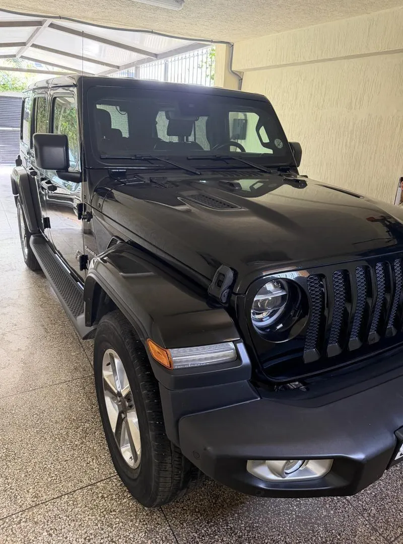 Jeep Wrangler Sahara
