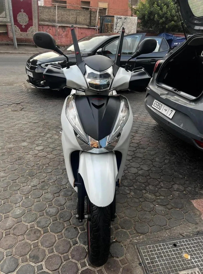 SH 300i modèle 2018/2021