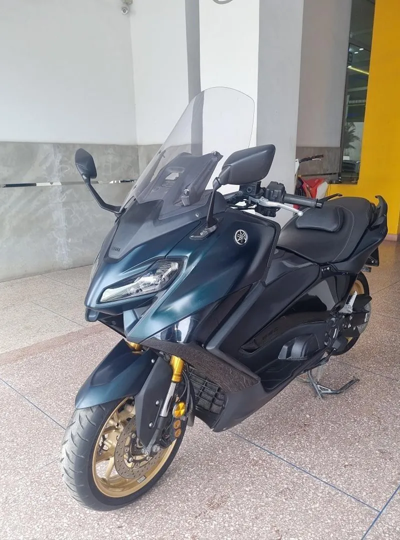 YAMAHA TMAX 560 Tech MAX