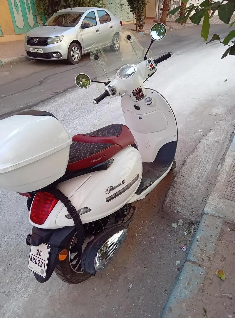 SCOOTER bécane florence