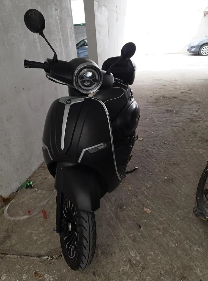 Scooter Capuccino
