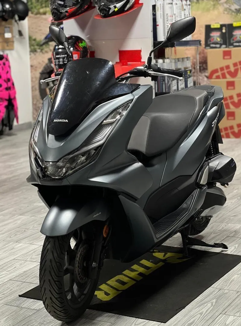 honda pcx 125