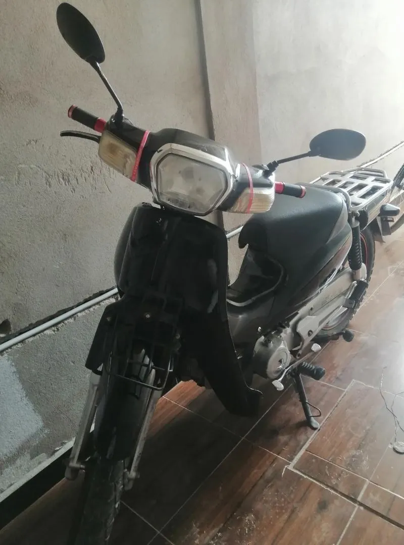 Moto C100 Italika