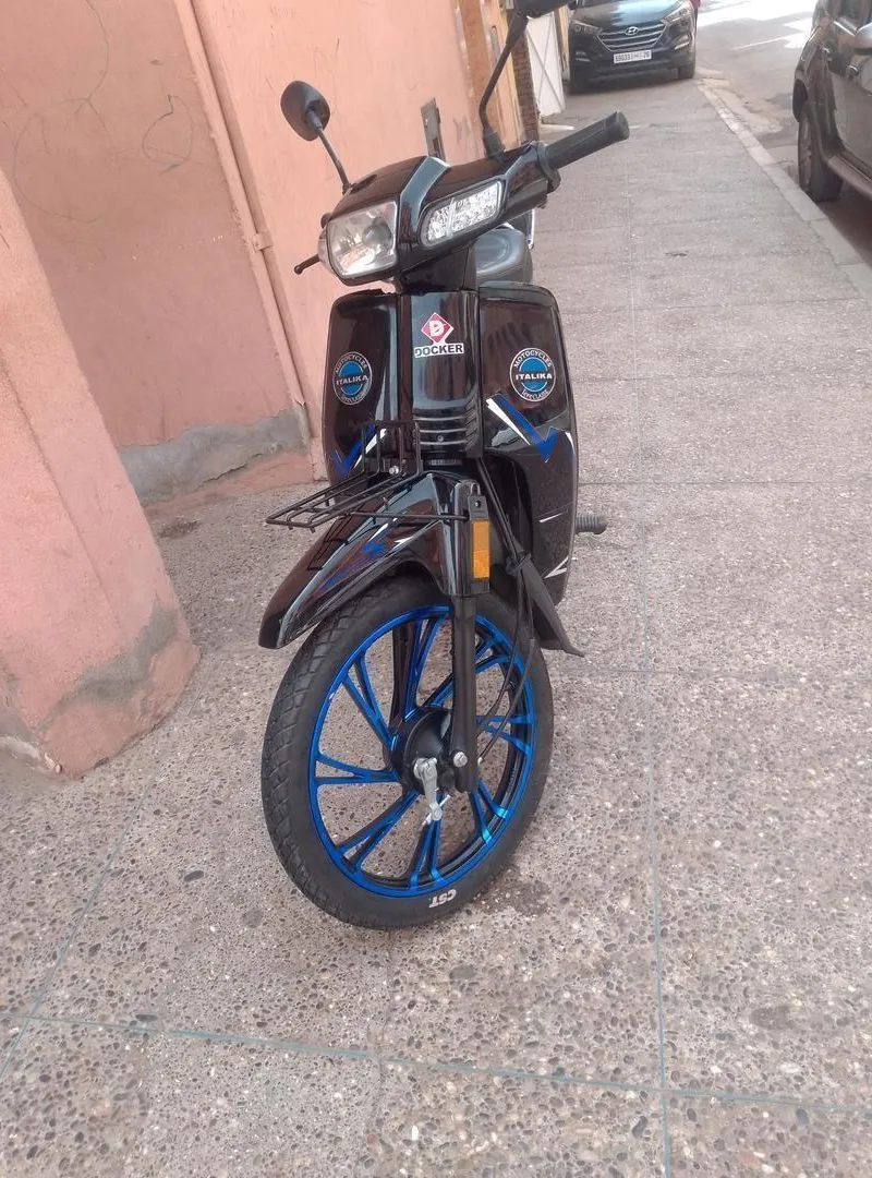 Moto C50 bon état