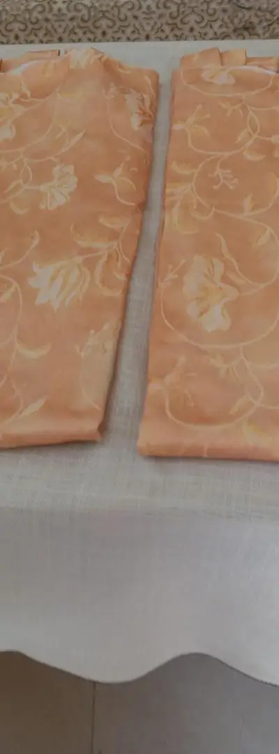 2 rideaux beige doré de bonne qualité importés