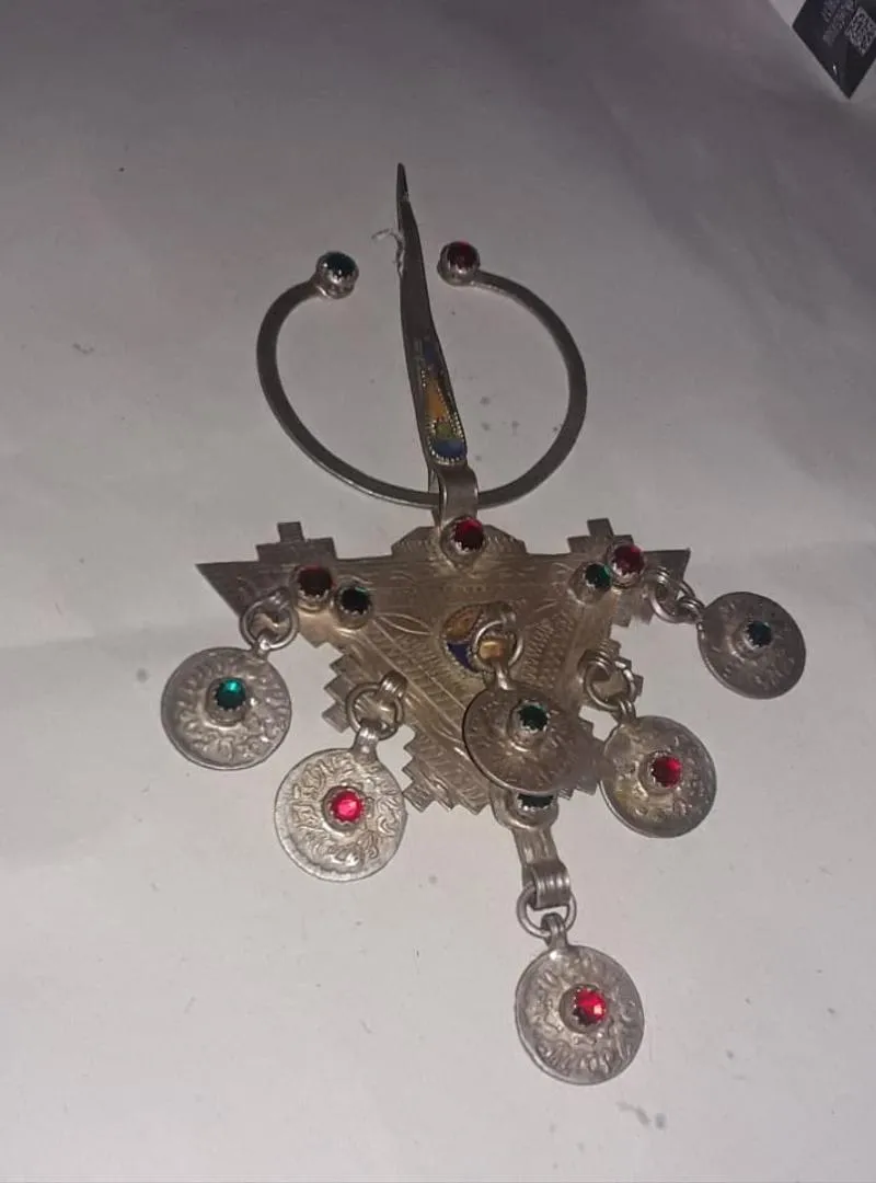 Objet d'art Tizert