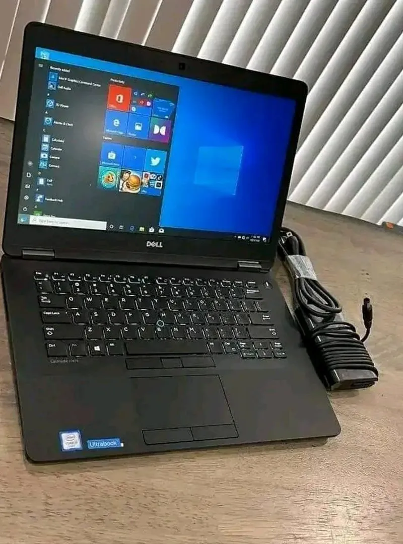 Dell i5 8ème RAM 8 Disque 256 SSD Batterie 4h