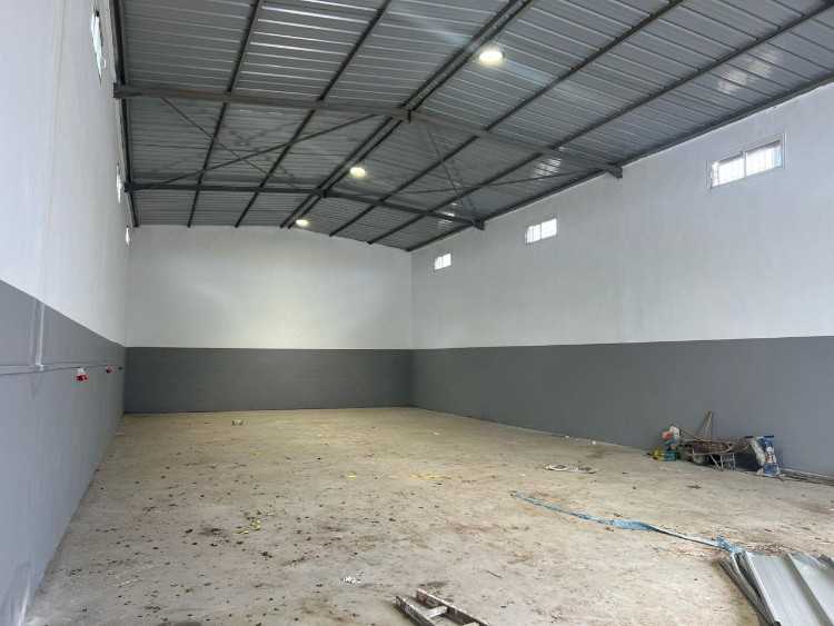 HANGAR SUR BD 840 METRE MEDIOUNA