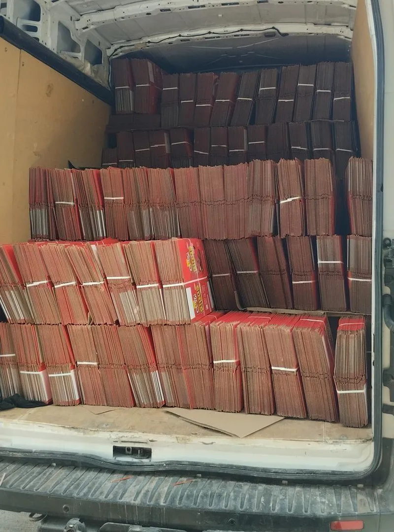 Transport de marchandises et d'effets dans toutes les directions