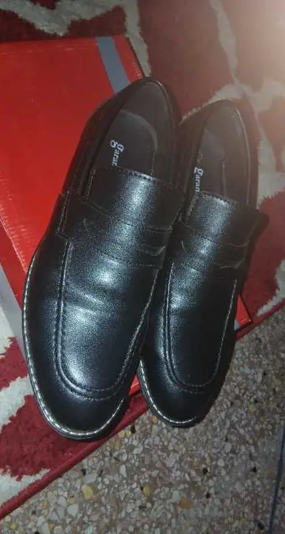 Chaussure classe bn état