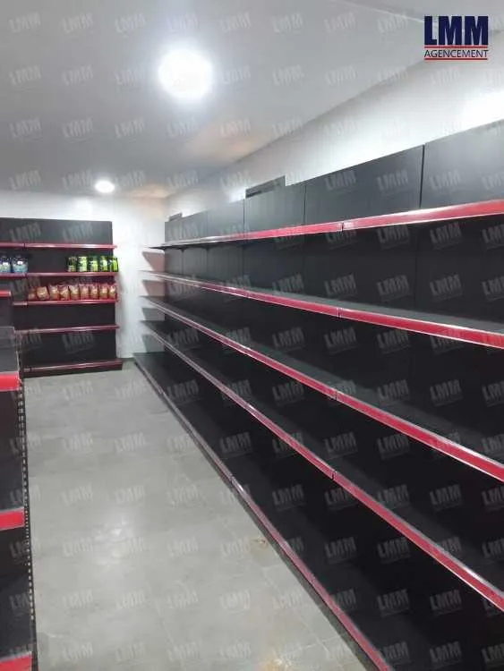 Rayonnage de Présentation et de Stockage