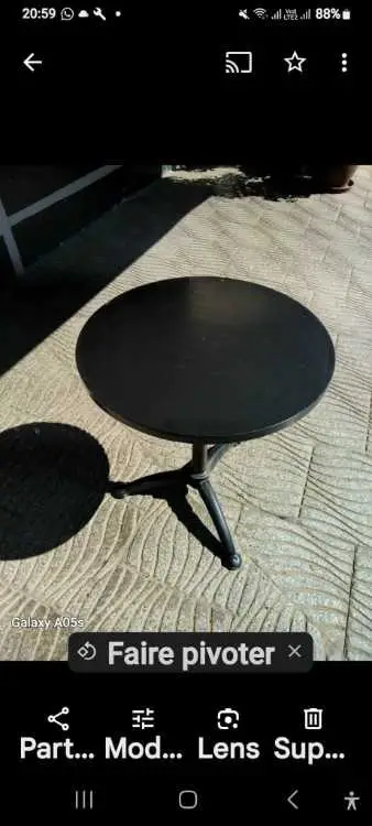 Chaises et tables