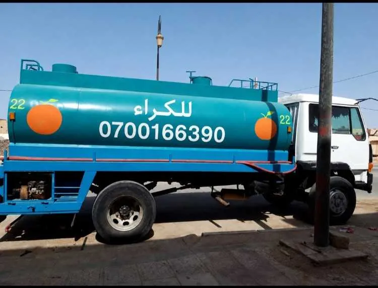شاحنة صهريجية camion citerne للكراء