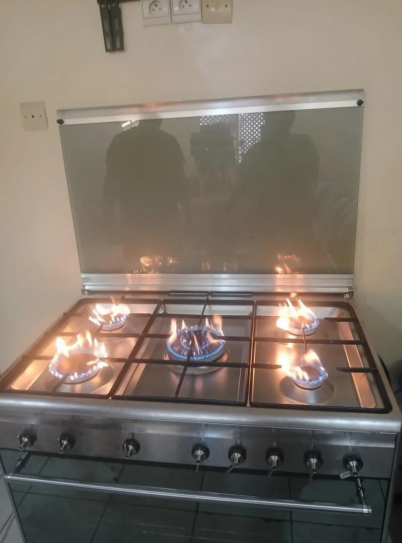 Cuisinière bonne qualité كورزينيير مزيان بزاف
