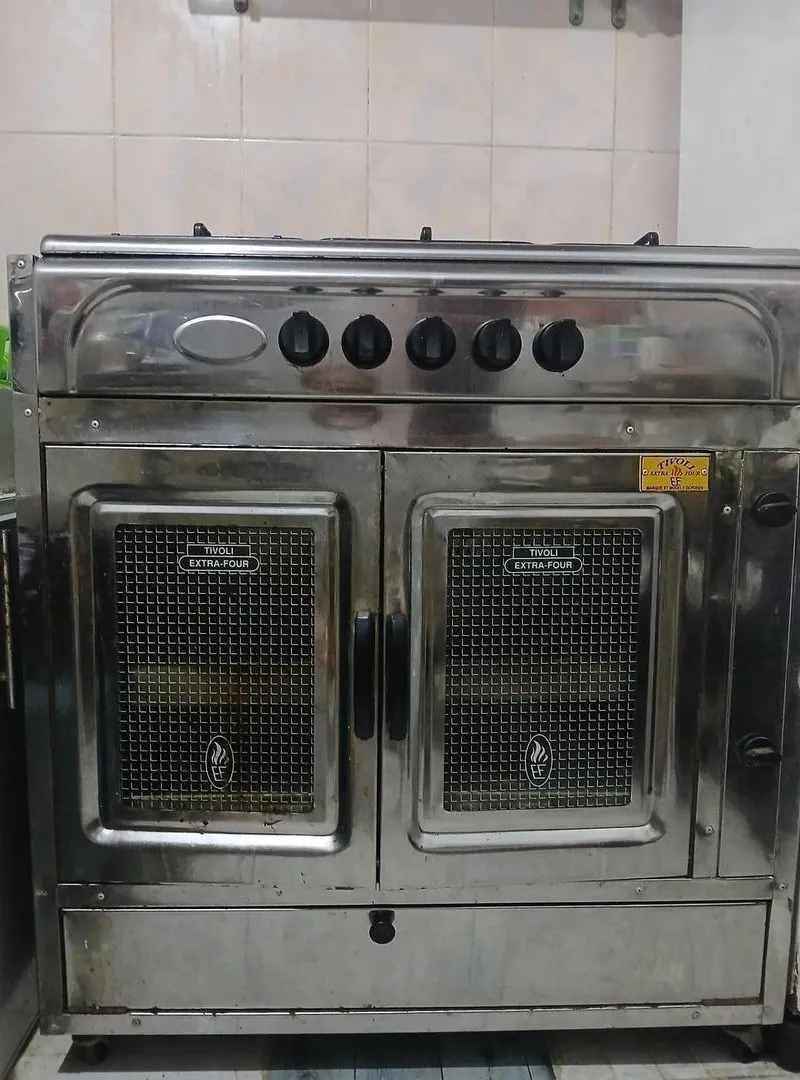 cuisinier en bon état 
