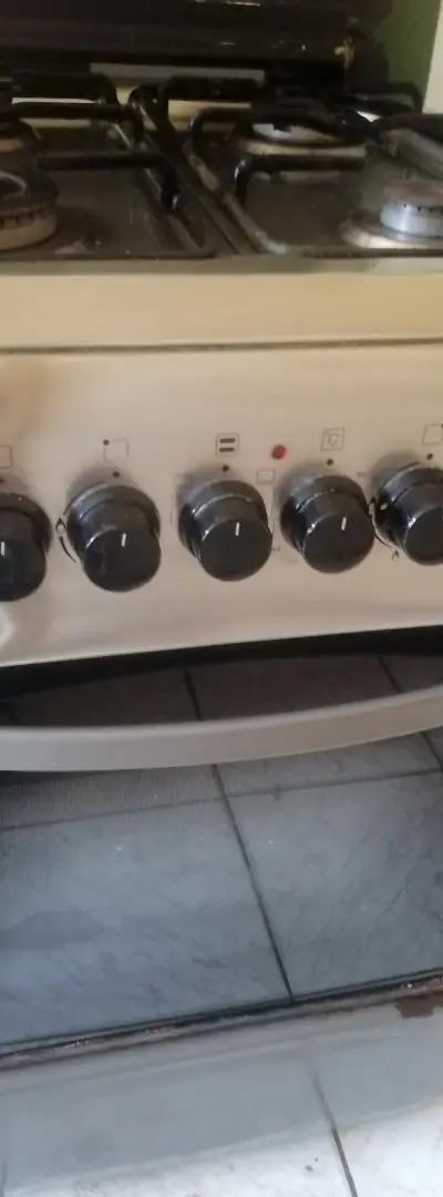 cuisinier bon état à vendre 