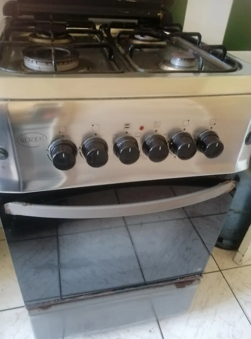 cuisinier bon état à vendre 