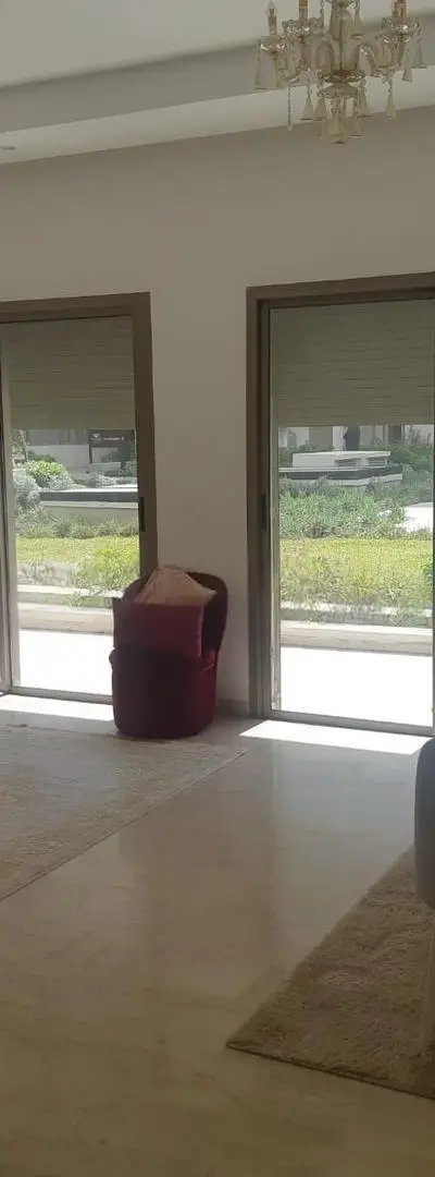 Un rez de jardin 3 chambres à Zenata meublé