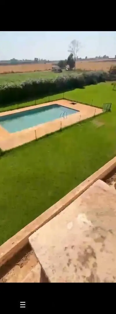 Villa meublée avec piscine à Beni Yakhlef