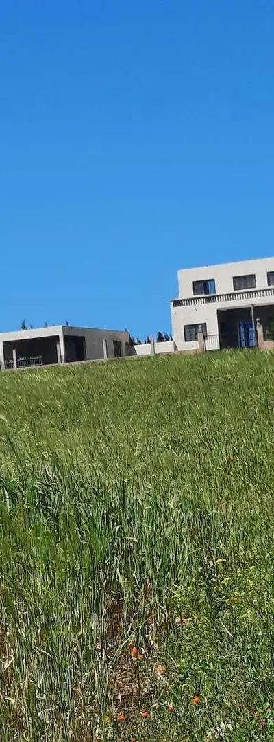 Je vends une ferme avec maison rurale, titrée
