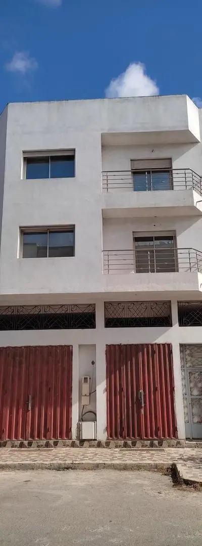 Grand local commercial 260 m²