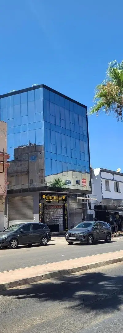 Bureaux à vendre sur Palestine Street