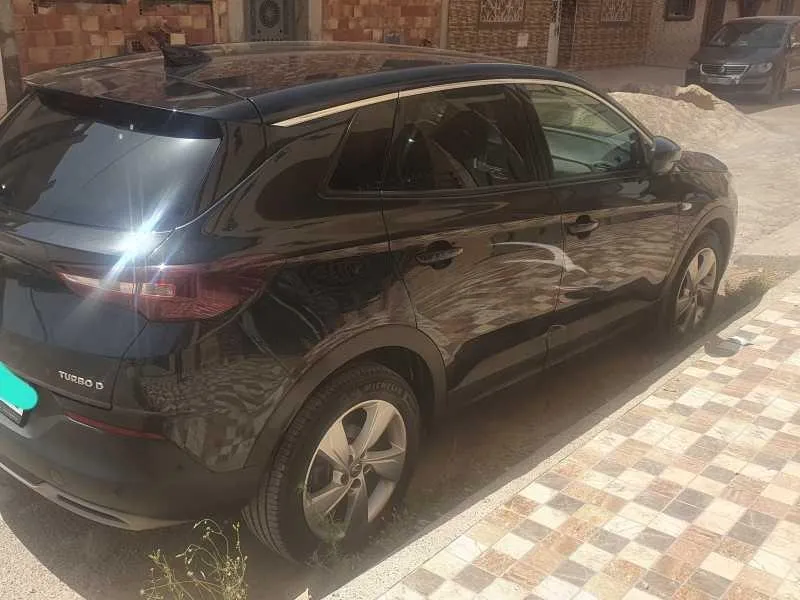 OPEL Grandland 2017 Diesel Occasion Oujda Maroc