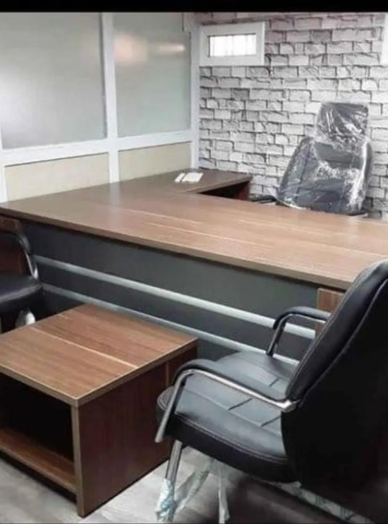 Bureau Administrative