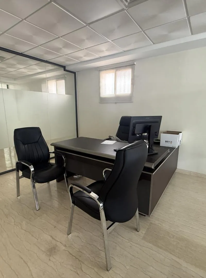 Bureau en location à Abdelmoumen 95 m²