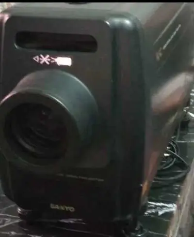 Vidéo projecteur SD Sanyo