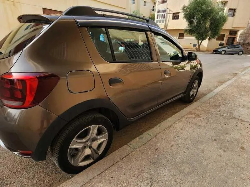 DACIA Sandero Stepway 2018 Diesel Occasion Fès Maroc