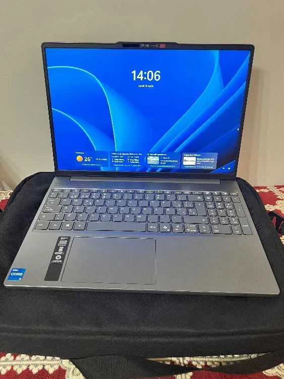 Lenovo IdeaPad Slim 3 15IRH10 I5-13420H