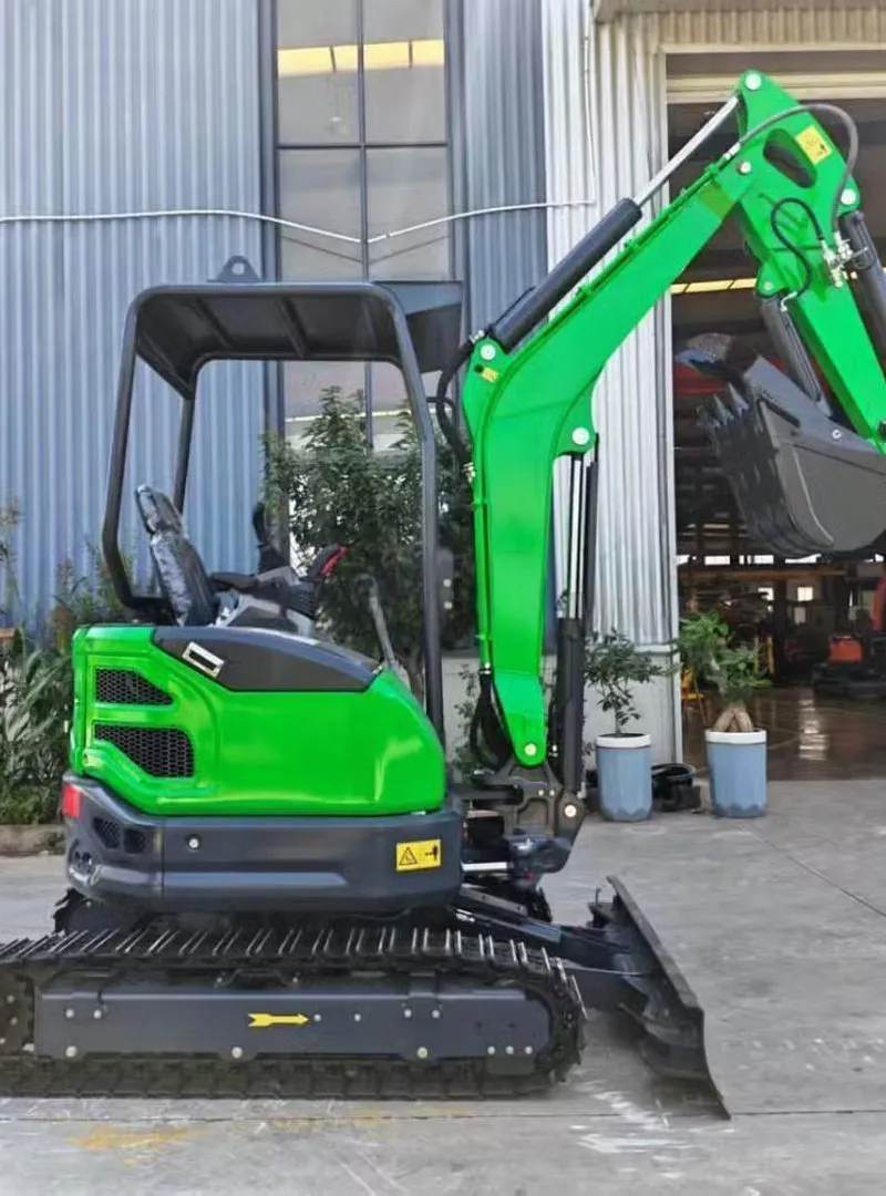 Mini-pelle P25 – 2500 kg | Garantie 1 an Pro BTP