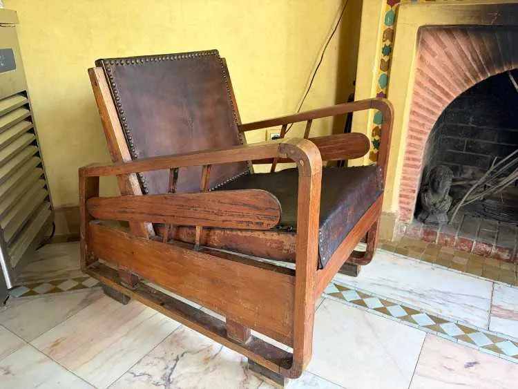Ensemble ancien en bois Chariot bar et fauteuil