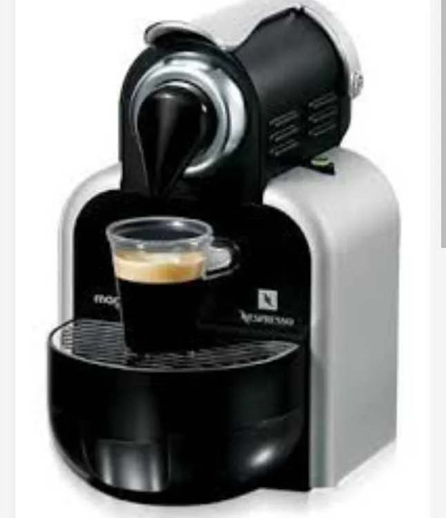 Nespresso Essenza (DeLonghi
