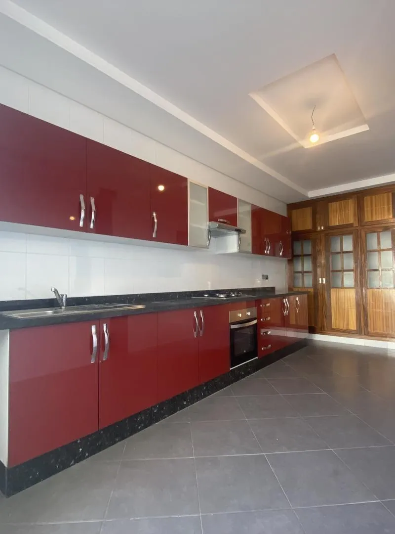Appartement à louer champs de course 125 m² à Fès