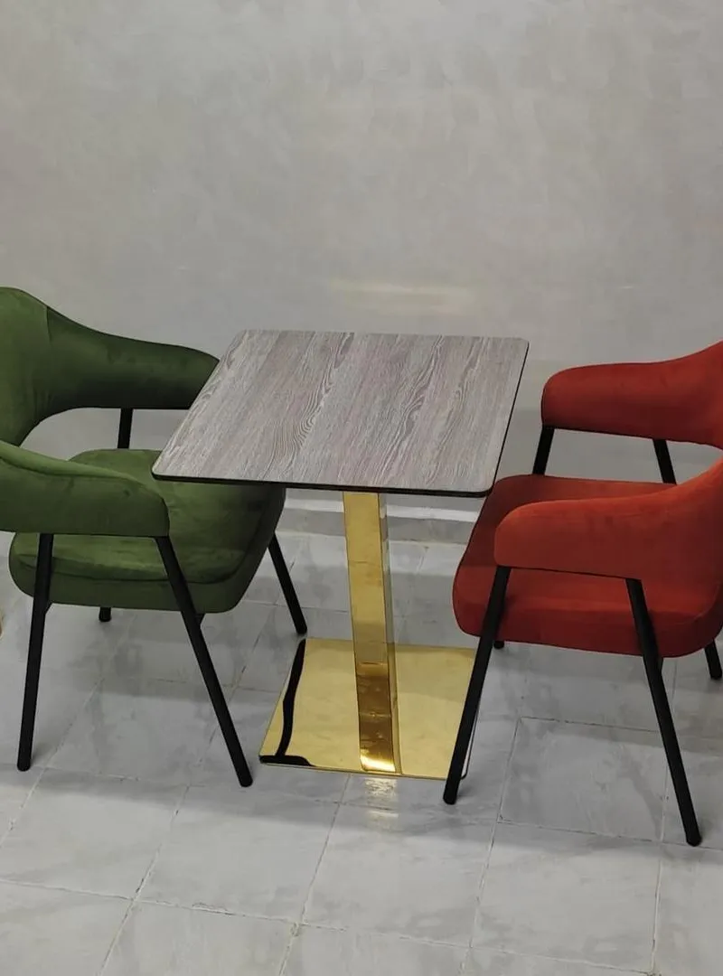 chaise et table restaurant