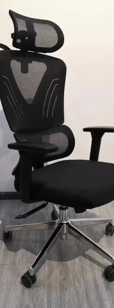 Chaise en mesh confortable pour les centres