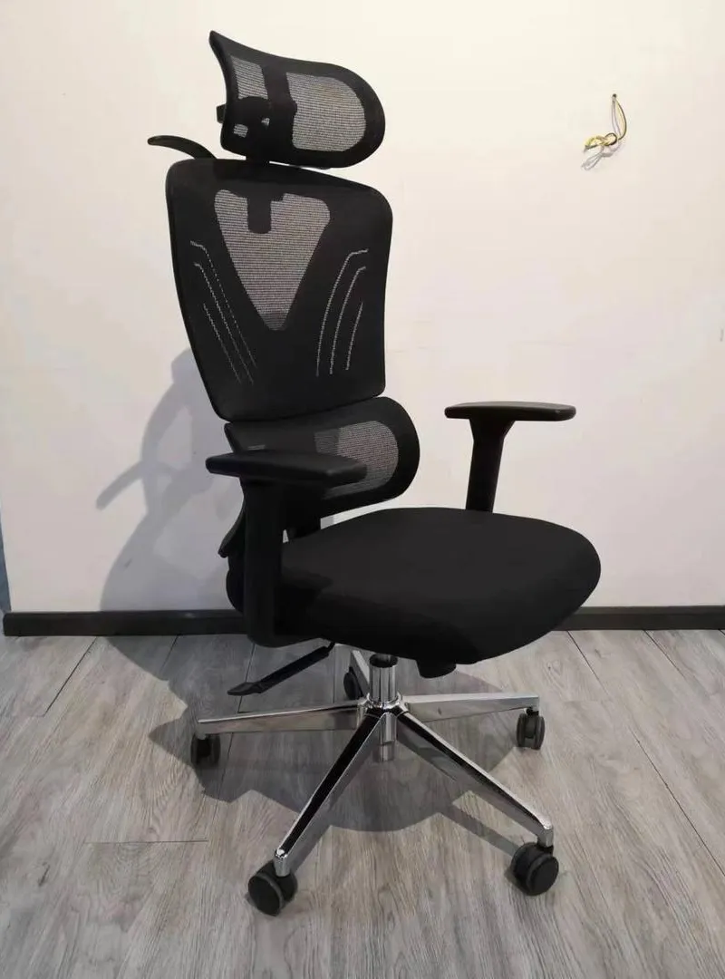 Chaise en mesh confortable pour les centres