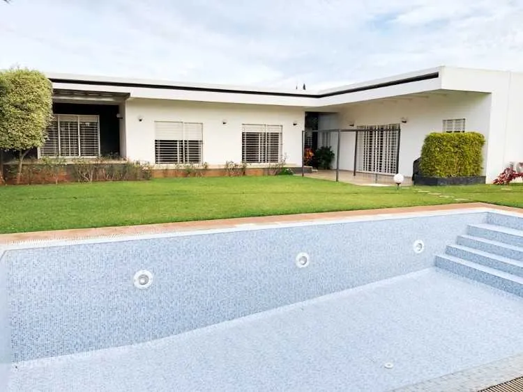 Villa neuve et moderne à Souissi